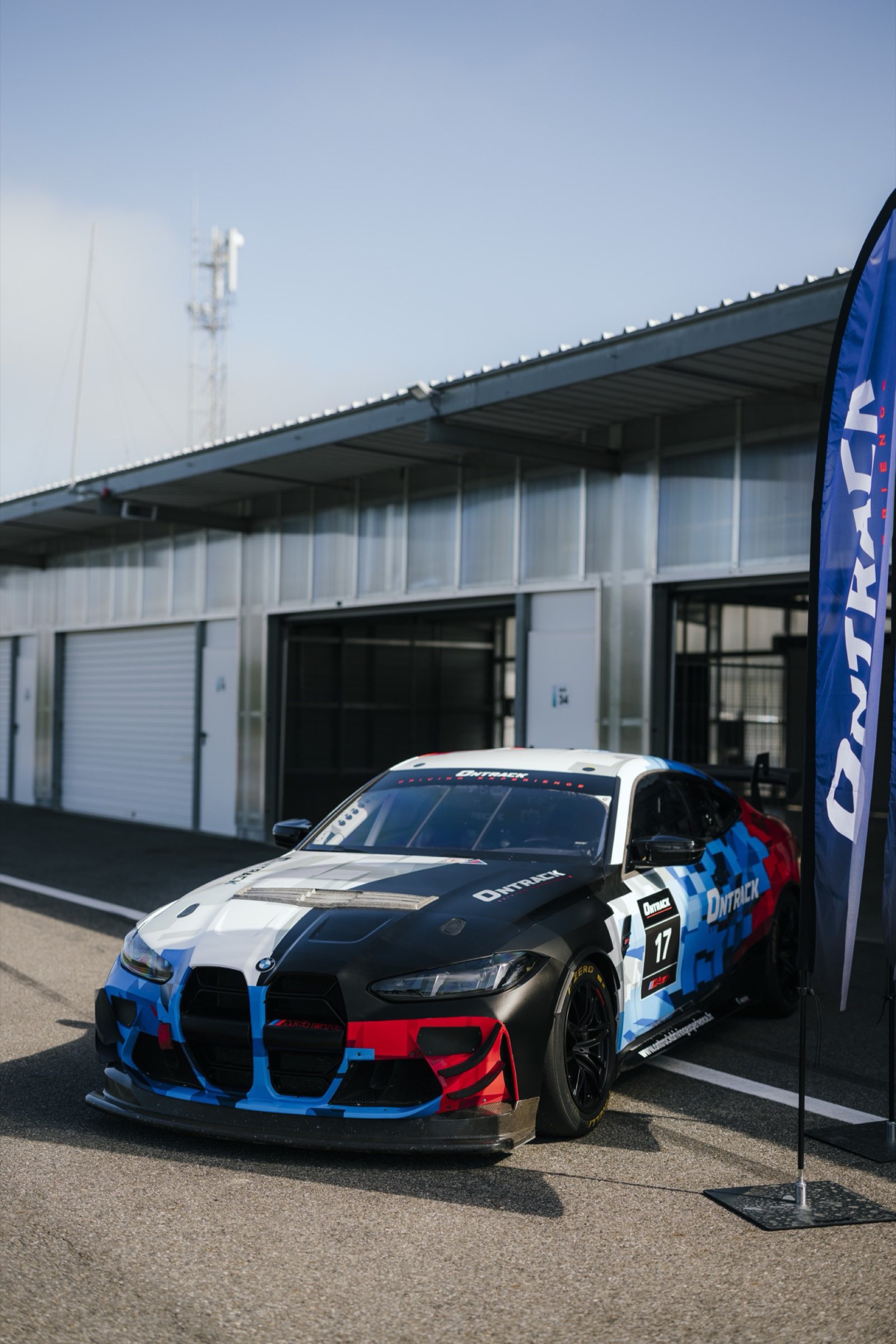La BMW M4 GT4 EVO · La performance